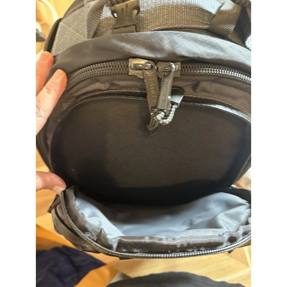 Tamrac Expedition 5 Model 5575 Camera Bag Backpack Black Gray Photography‎ EUC